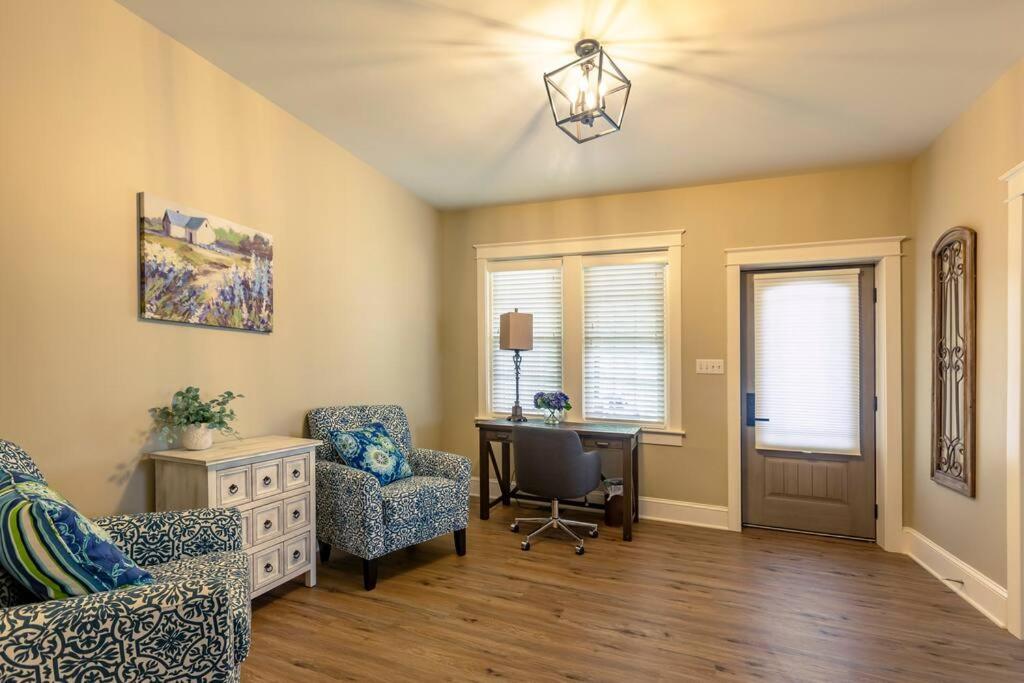 The Queen Place - Updated-Private Backyard Gordonville 외부 사진