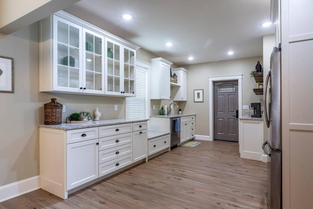 The Queen Place - Updated-Private Backyard Gordonville 외부 사진