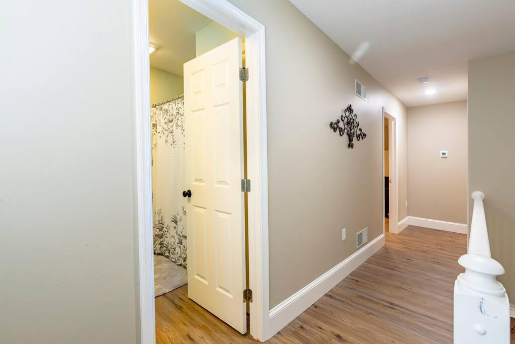 The Queen Place - Updated-Private Backyard Gordonville 외부 사진