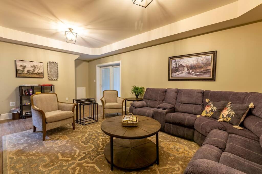 The Queen Place - Updated-Private Backyard Gordonville 외부 사진