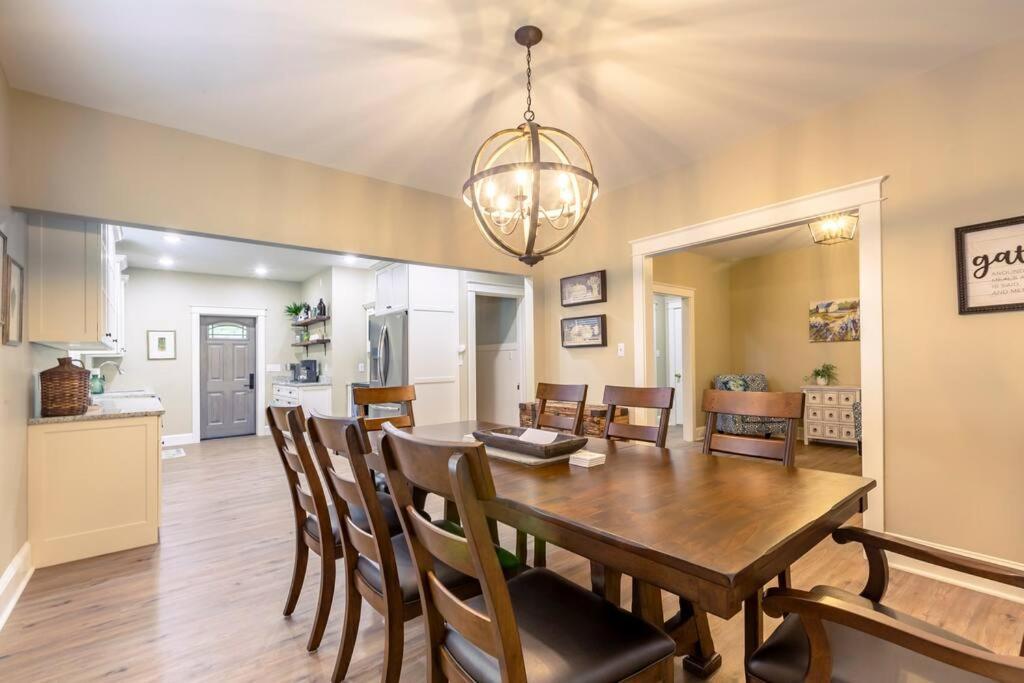 The Queen Place - Updated-Private Backyard Gordonville 외부 사진